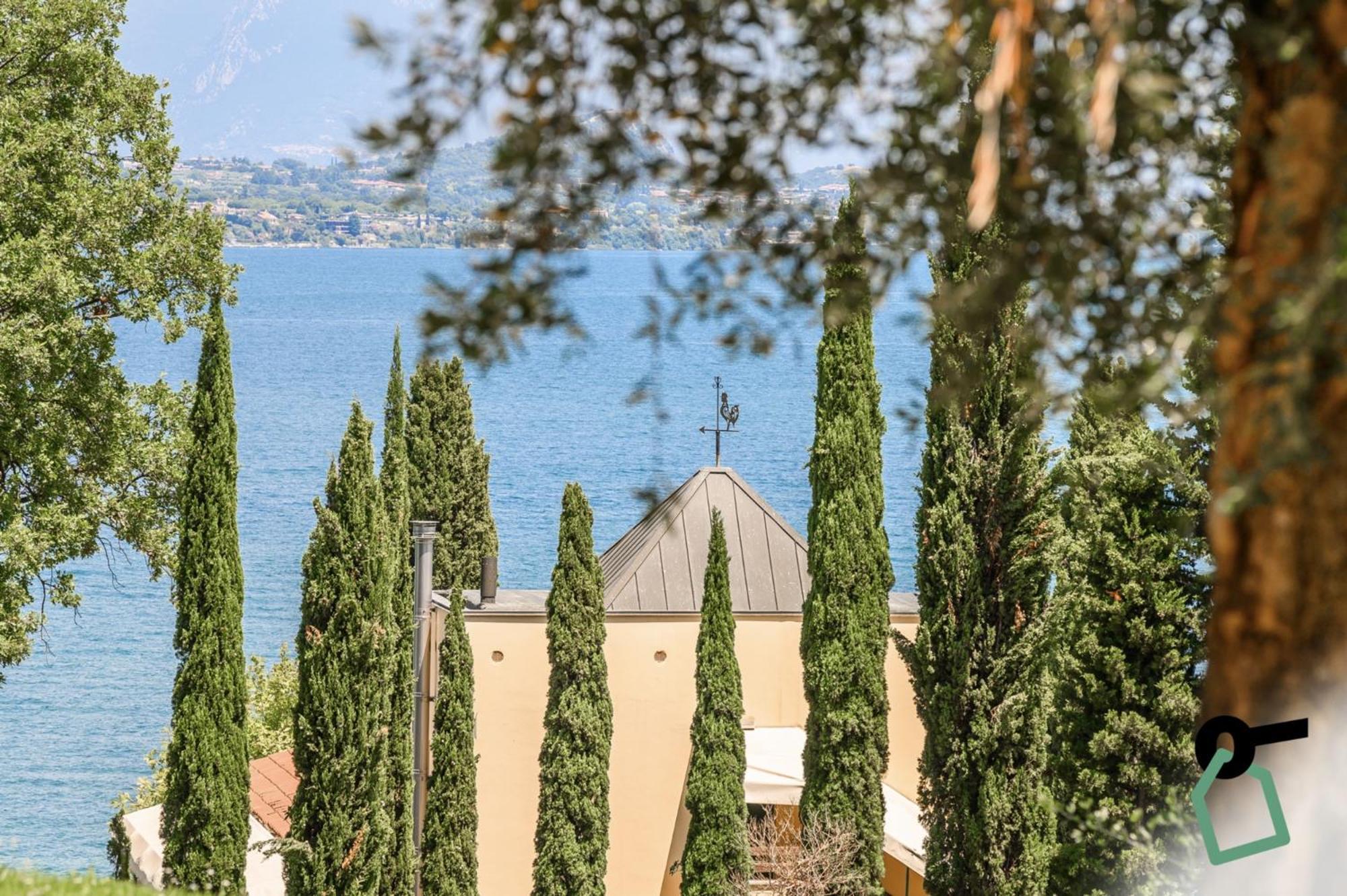 Hotiday Apartment Collection - Desenzano Ντεζεντσάνο ντελ Γκάρντα Εξωτερικό φωτογραφία